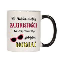 KUBEK KUBKI CZARNY ŚRODEK UCHO ŚMIESZNY ZABAWNY NAPIS PREZENT W429