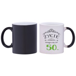 kubek magiczny na urodziny, życie zaczyna się po 50 tce prezent w171